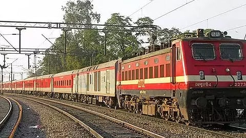 தென்மாவட்ட ரெயில்களில் கூடுதல் பெட்டிகள் இணைப்பு