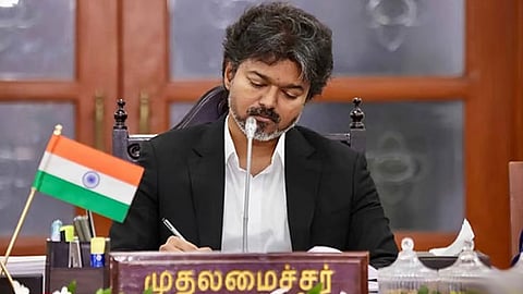 தூத்துக்குடி மீனவர்களை மீட்க நடவடிக்கை தேவை: வெளியுறவு மந்திரிக்கு முதல்-அமைச்சர் விஜய் கடிதம்