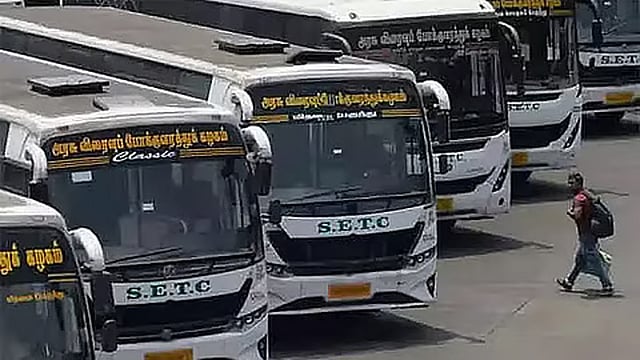 ஆயுதபூஜை தொடர் விடுமுறை; நெல்லையில் இருந்து 100 சிறப்பு பஸ்கள் இயக்கம்