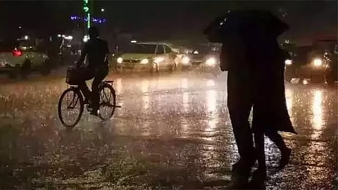 இரவு 1 மணி வரை கனமழைக்கு வாய்ப்புள்ள மாவட்டங்கள் எவை..?