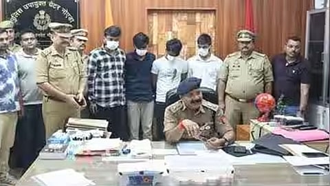 யூடியூப் பார்த்து கள்ள நோட்டு தயாரிப்பு: நொய்டாவில் 3 கல்லூரி மாணவர்கள் உட்பட 4 பேர் கைது.