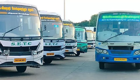 சென்னை: அரசு பேருந்துகளில் கடந்த மூன்று நாட்களில் 4.15 லட்சம் பயணிகள் பயணம்