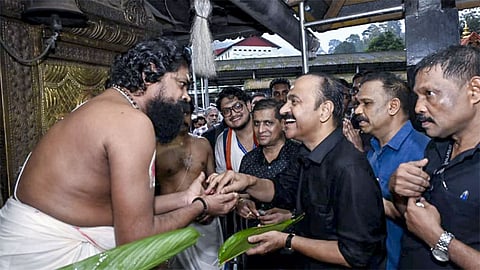 
சபரிமலை, மாளிகப்புரம் கோவில்களுக்கு புதிய மேல்சாந்திகள் தேர்வு