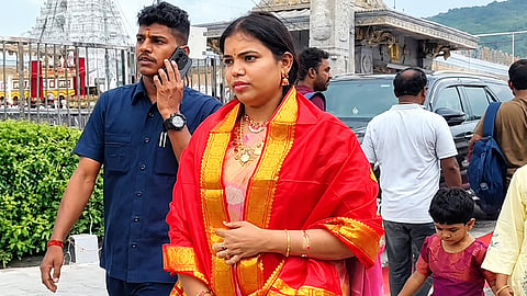 அமைச்சர் கீர்த்தனா