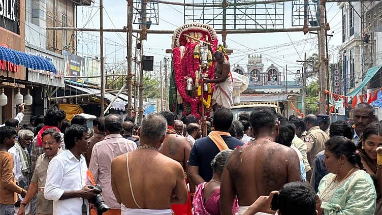 நவராத்திரி திருவிழா... கன்னியாகுமரி பகவதி அம்மனின் பரிவேட்டை ஊர்வலம்