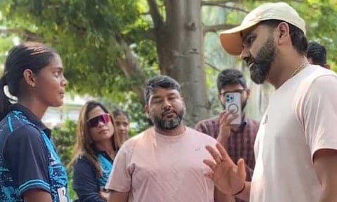 
இந்திய முன்னாள் கேப்டன் ரோஹித் சர்மாவை சந்தித்தது  மறக்க முடியாத அனுபவம்: அக்ஷரா குப்தா