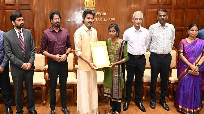 வேளாண்மை துறையில் 69 பேருக்கு பணி நியமன ஆணைகள் வழங்கிய முதல்-அமைச்சர் விஜய்!