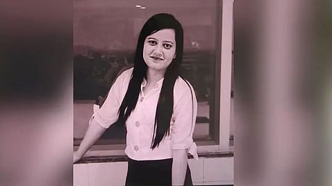 லிவ் இன் காதலன் திருமணம் செய்துகொள்ள மறுத்ததால் ஐடி ஊழியர் தற்கொலை - அதிர்ச்சி சம்பவம்

