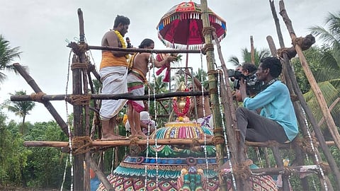 செம்பனார் கோவில் அருகே மடப்புரத்தில் சிதம்பர விநாயகர் கோவிலில் குடமுழக்கு  நடந்தது