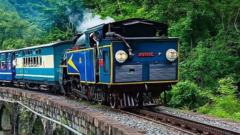 உதகை மலை ரெயில் சேவை இன்றும் ரத்து
