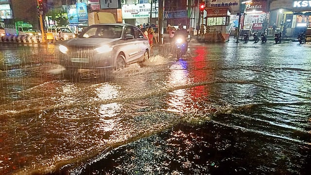 இரவு 1 மணிவரை மழைக்கு வாய்ப்பு உள்ள மாவட்டங்கள்...?