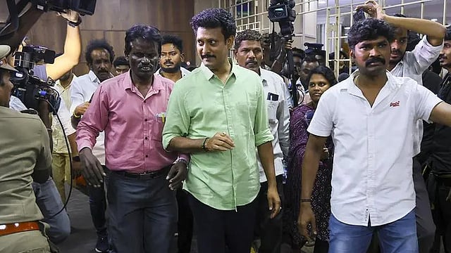 ஜாமீன்கோரி சென்னை ஊழல் தடுப்பு சிறப்பு நீதிமன்றத்தில் அன்பில் மகேஷ் மனுத்தாக்கல்