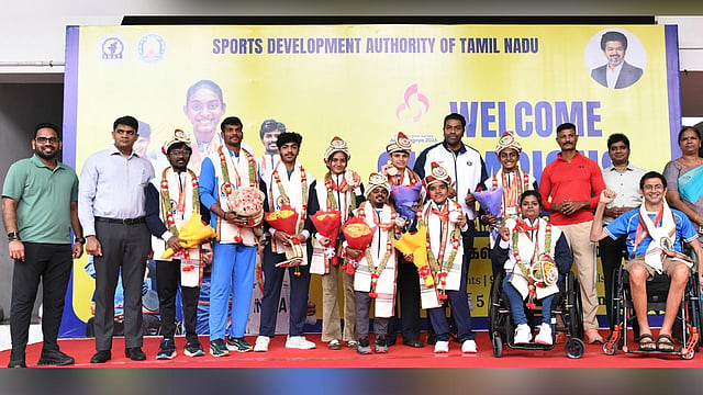 ஆசிய பாரா விளையாட்டு போட்டியில் சாதனை: பதக்கம் வென்ற தமிழக வீரர்களுக்கு அமைச்சர் ஆதவ் அர்ஜுனா வாழ்த்து