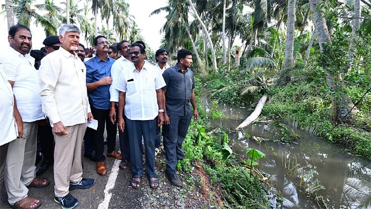அர்னாப் புயலால் ரூ. 4,600 கோடி இழப்பு; ஆந்திர முதல்-மந்திரி தகவல்