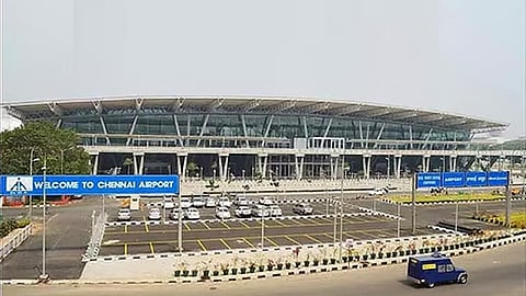 சென்னை விமான நிலையம்.
