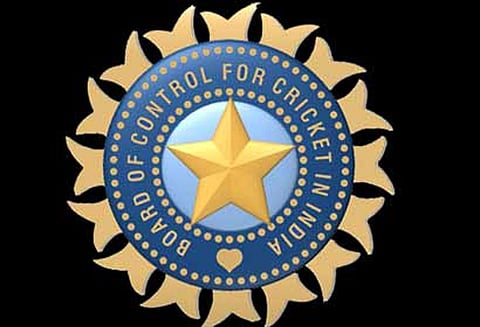 5 ஆண்டுகளில் உள்ளூரில் நடைபெறும் இந்திய கிரிக்கெட் போட்டி ஒளிபரப்பு உரிமத்தை பெற 6 நிறுவனங்கள் போட்டி