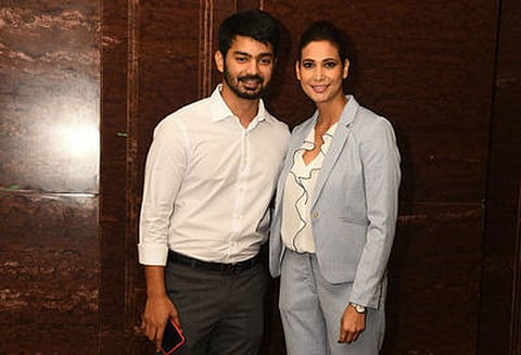 இந்தி நடிகையுடன் மஹத் காதல்