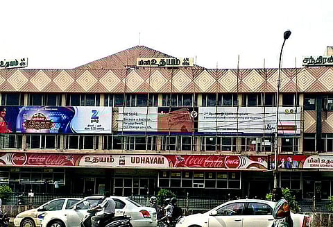 ஐ.பி.எல். கிரிக்கெட் போட்டியை ஒளிபரப்ப அனுமதி கேட்கும் தியேட்டர்கள்