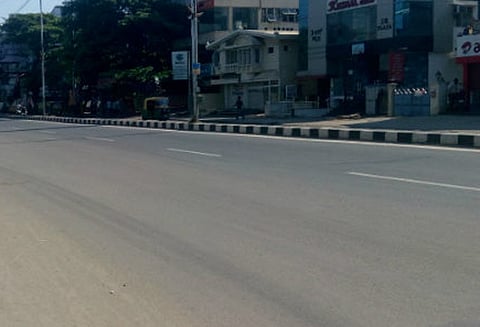 தி.மு.க. கூட்டணி கட்சிகள் சார்பில் தமிழகத்தில் இன்று முழு அடைப்பு