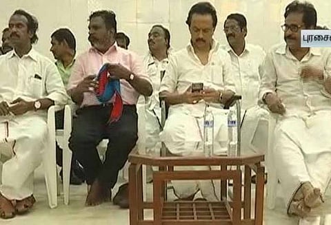 முழு அடைப்பு போராட்டம் 100 சதவிகிதம் வெற்றி பெற்றுள்ளது ; 10 லட்சம் பேர் கைது -மு.க.ஸ்டாலின்