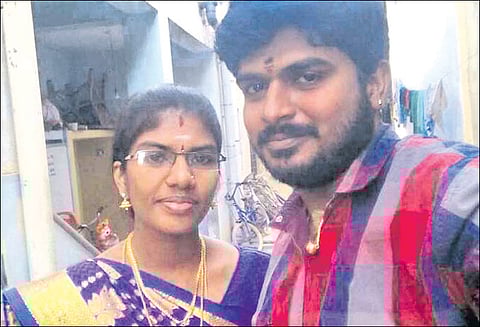 கோவில் அர்ச்சகர் மனைவி படுகொலை; நகை கொள்ளை