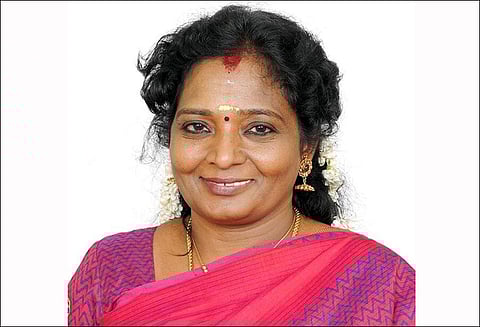 கவர்னருடன், டாக்டர் தமிழிசை சவுந்தரராஜன் திடீர் சந்திப்பு