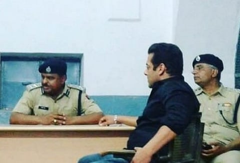 நீதிபதி இடமாற்றத்தால் சல்மான்கானின் ஜாமீன் மனு மீதான தீர்ப்பு தள்ளிப்போகிறதா?