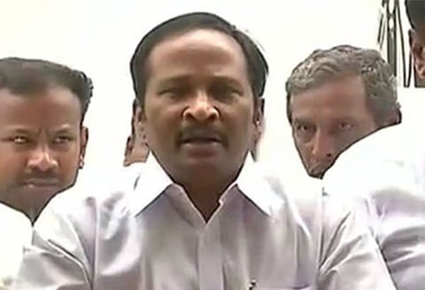 அண்ணா பல்கலைக்கழக துணைவேந்தர் நியமனம் வெந்தபுண்ணில் வேல் பாய்ச்சுவது போல் உள்ளது - அருண்மொழிதேவன் எம்.பி.