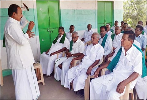 உழவர் உழைப்பாளர் கட்சி கூட்டத்தில் உண்ணாவிரதத்தில் ஆயிரக்கணக்கான விவசாயிகள் கலந்து கொள்ள தீர்மானம்