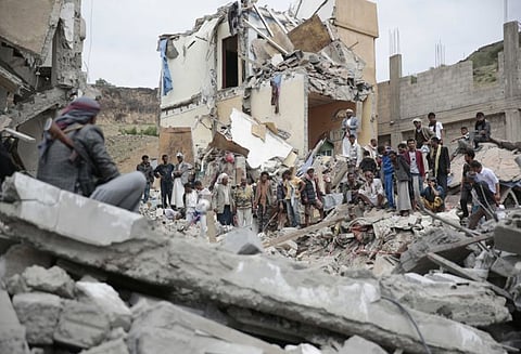 ஏமனில் சவூதி தலைமையிலான வான்வழி தாக்குதலில் 17 பேர் பலி