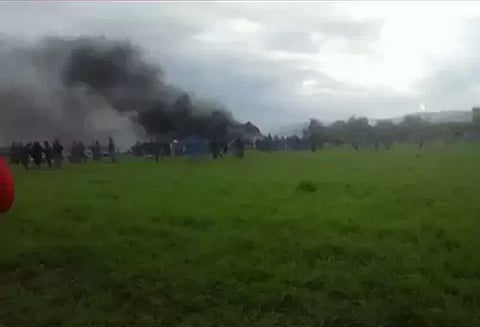 அல்ஜீரியாவில் ராணுவ விமானம் விபத்து: ராணுவ வீரர்கள் 100 பேர் பலி?