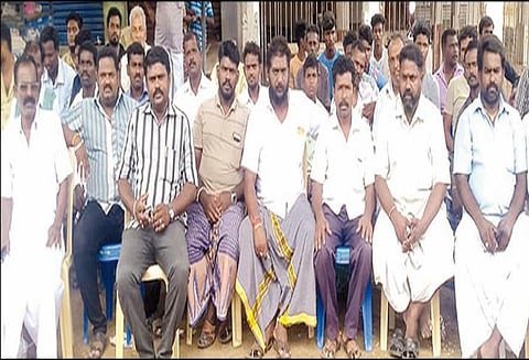 காவிரி மேலாண்மை வாரியம் அமைக்க வலியுறுத்தி நயினார்கோவிலில் பொதுமக்கள் உண்ணாவிரதம்