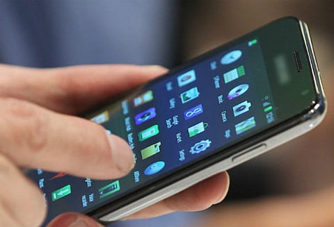 ஜம்முவில் இறந்த கன்று குட்டியை வைத்து போராட்டம்; மொபைல் இன்டர்நெட் சேவைக்கு தற்காலிக தடை