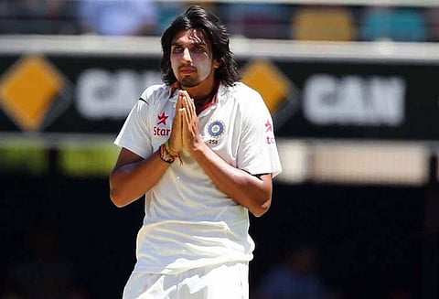 கவுண்டி கிரிக்கெட்டில் 5 விக்கெட் வீழ்த்தி இஷாந்த் சர்மா அசத்தல்