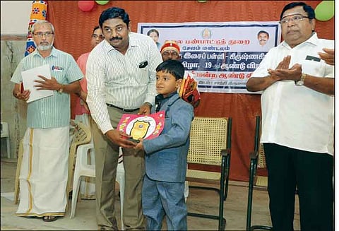 பாரம்பரிய கலைகளை போற்றி பாதுகாக்க வேண்டும் கலெக்டர் அறிவுரை