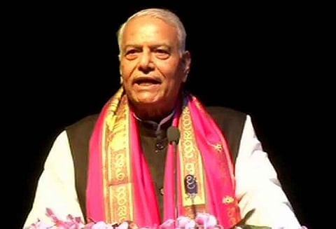 முன்னாள் நிதியமைச்சர் யஷ்வந்த் சின்ஹா பாஜகவிலிருந்து விலகுவதாக அறிவிப்பு