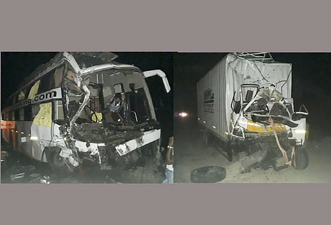 சொகுசு பஸ் மீது லாரி மோதி டிரைவர் சாவு 12 பேர் படுகாயம்