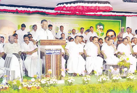 காவிரி நீரை ஜீவாதார பிரச்சினையாக கருதி போராடி பெற்று தருவோம் ஓ.பன்னீர்செல்வம் பேச்சு