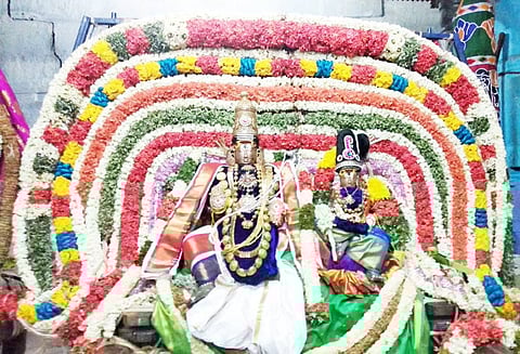 சித்திரை தேர் திருவிழாவையொட்டி தாயுமானசுவாமி- மட்டுவார் குழலம்மைக்கு திருக்கல்யாண நிகழ்ச்சி