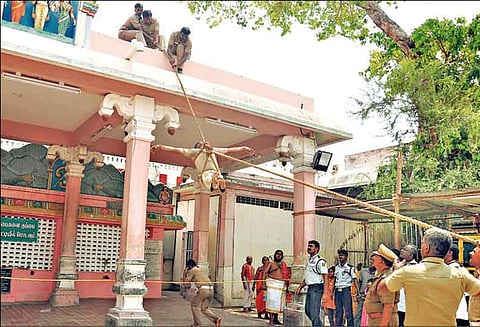 தீயணைப்புத்துறை சார்பில் பழனி மலைக்கோவிலில் தீத்தடுப்பு ஒத்திகை