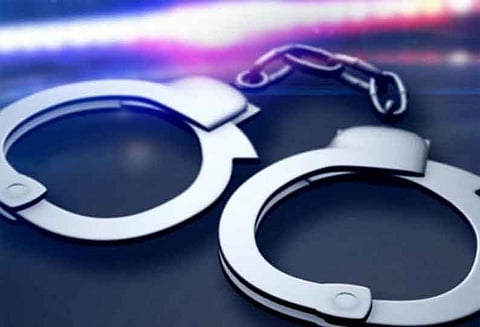 நாகர்கோவிலில் இருந்து கேரளாவுக்கு அரசு பஸ்சில் கடத்திய 4½ கிலோ கஞ்சா பறிமுதல்: என்ஜினீயர் உள்பட 2 பேர் கைது