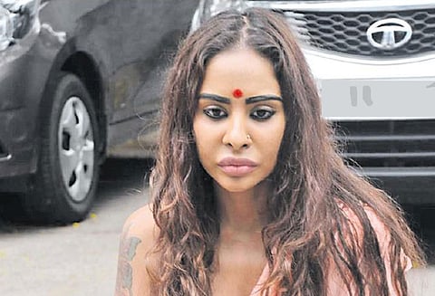 படுக்கையும்... படவாய்ப்பும்...