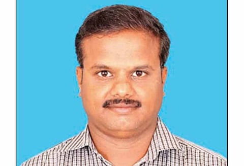 டாஸ்மாக் கடை சூப்பர்வைசர் மீது மிளகாய் பொடி தூவி ரூ.3 லட்சம் கொள்ளை