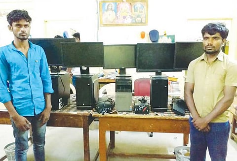 ஓசூரில் பள்ளியில் கம்ப்யூட்டர்களை திருடிய 2 பேர் கைது