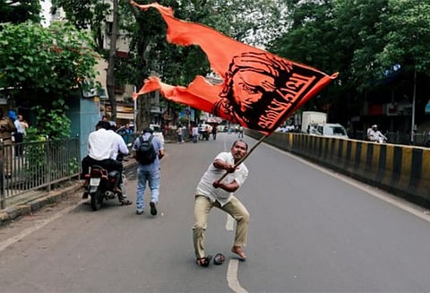 மராத்தா போராட்டம் மராட்டிய அரசு மத்திய படைகளின் உதவியை நாடுகிறது