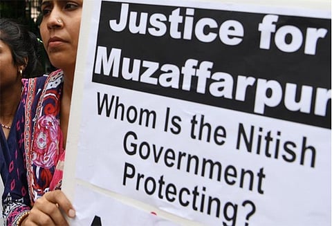 காப்பகத்தில் 34 சிறுமிகள் பலாத்காரம் குழந்தைகள் பாதுகாப்பு பிரிவில் 6 அதிகாரிகள் சஸ்பெண்ட்