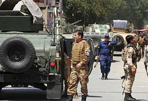 ஆப்கானில் நேட்டோ படையினரை குறிவைத்து தற்கொலைப்படை தாக்குதல் 3 பேர் உயிரிழப்பு