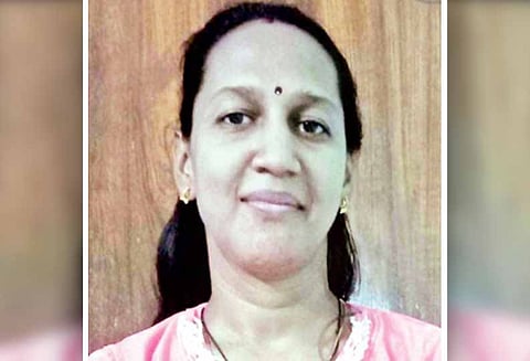 தனியார் பள்ளியில் பணம் கையாடல் செய்த தலைமை ஆசிரியை கைது