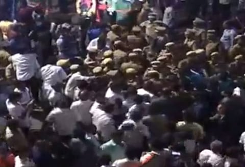 காவேரி மருத்துவமனை: பாதுகாப்பு ஏற்பாடுகள் குறித்து காவல் ஆணையர் விஸ்வநாதன் ஆலோசனை