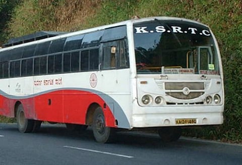 அரசு போக்குவரத்து கழக தொழிலாளர்கள் பணியை புறக்கணிப்பதாக அறிவிப்பு கர்நாடகத்தில் இன்று அரசு பஸ்கள் இயங்குமா?